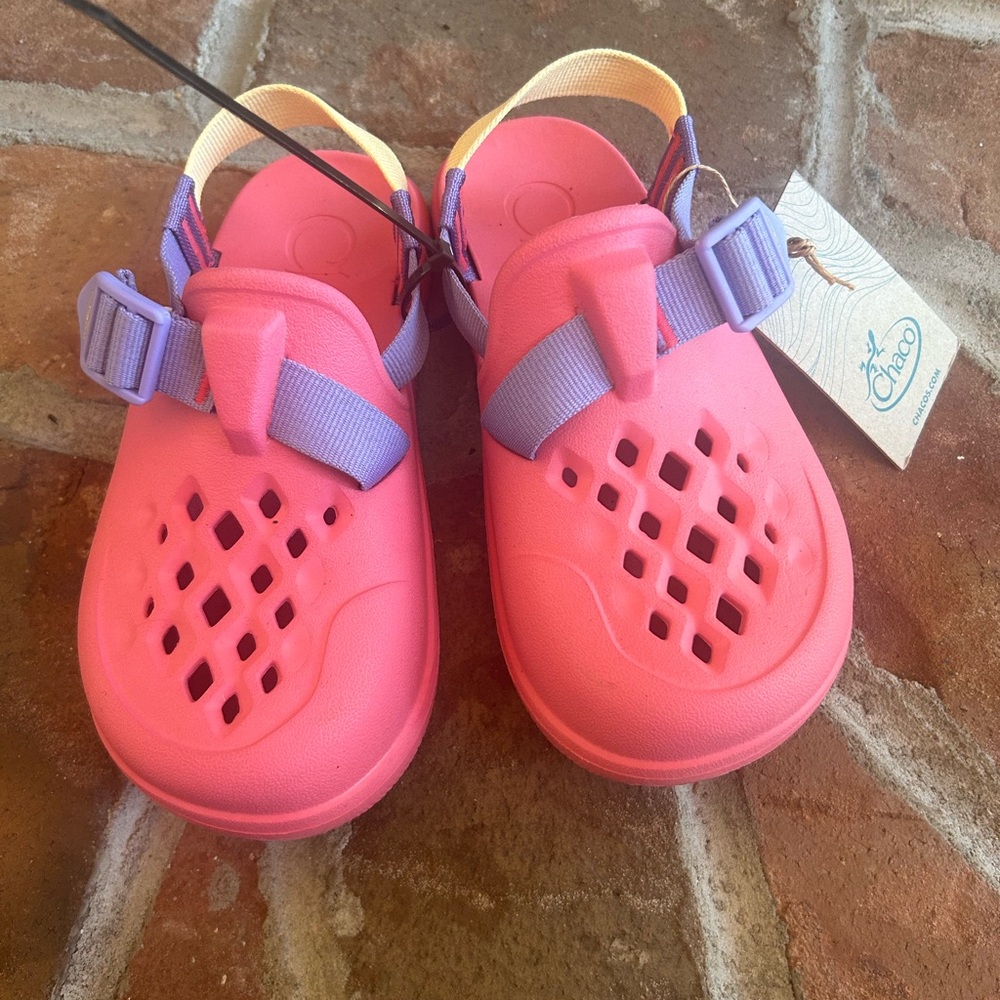 NWT Chaco Chillos Clog pink size 1
